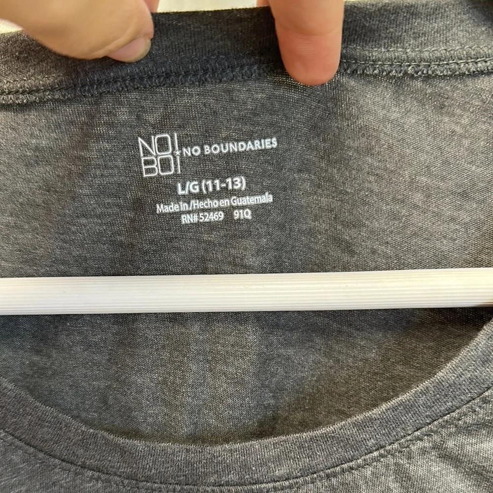 No Boundaries Charcoal Long Sleeve Women's Tee - Picture 2 of 6